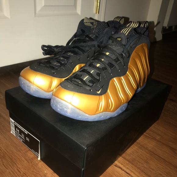 Nike Air Foamposite One Black SuedeTag SneakerNews ...